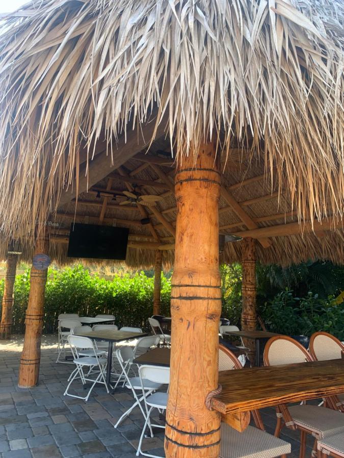 Buffalo Chip'S Ranch House Motel Bonita Springs Dış mekan fotoğraf